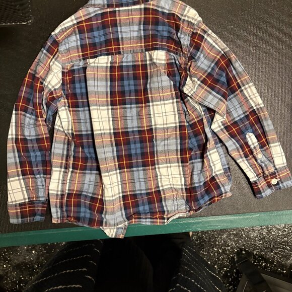 EUC The Children's Place Red Plaid Shirt (4T) - Picture 4 of 4